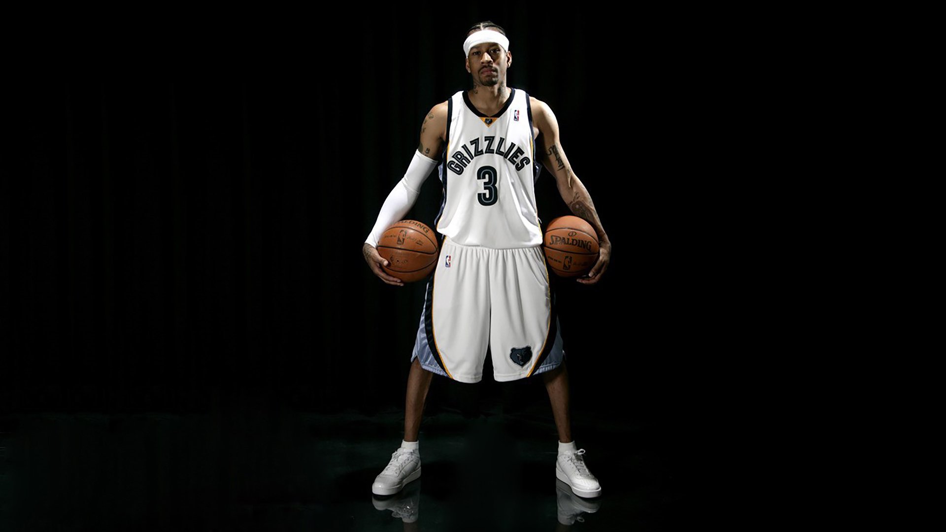 世界杯：球员利用APP实时查看个人跑动与射门统计 作为赛后复盘依据